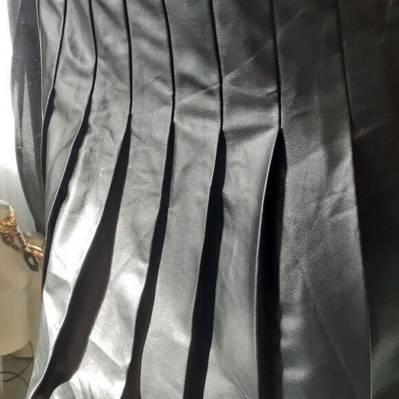 Joe Fresh Faux Leather Pleated Mini Skirt - Picture 4 of 11